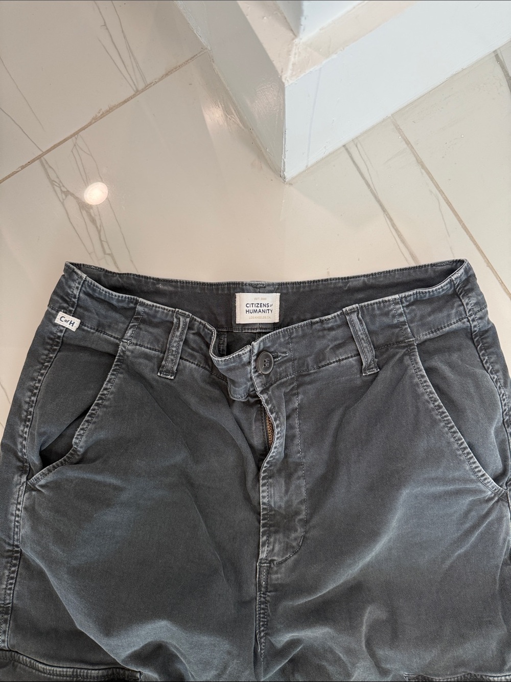 Citizens Of Humanity Black Wide-Leg Cargo Pants - Picture 2 of 4